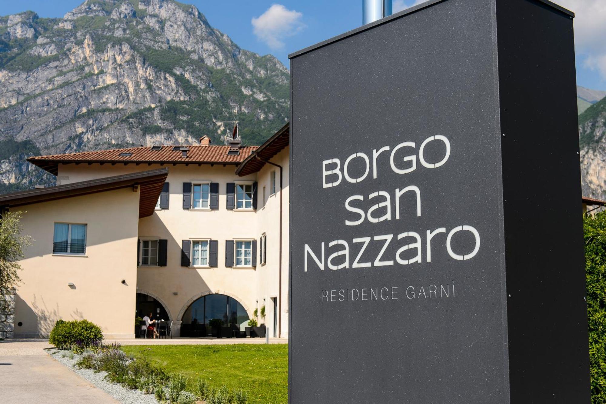 Borgo San Nazzaro Aparthotel Riva del Garda Exterior photo